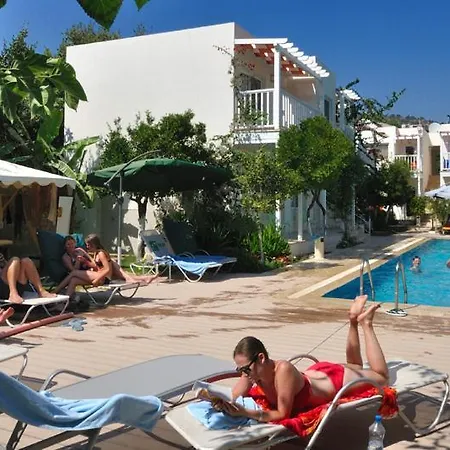 Hotel Gumusluk 3*