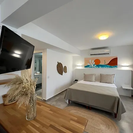Hotel Gumusluk מלון