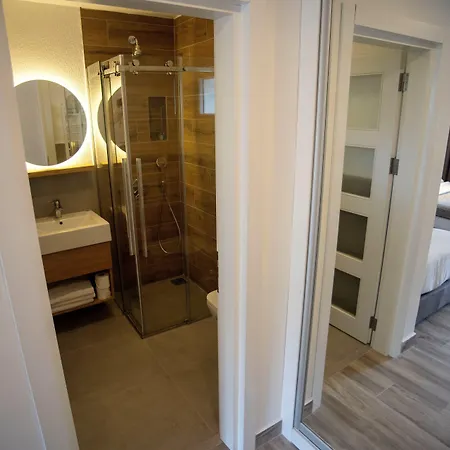 Hotel Gumusluk 3* גומושלוק