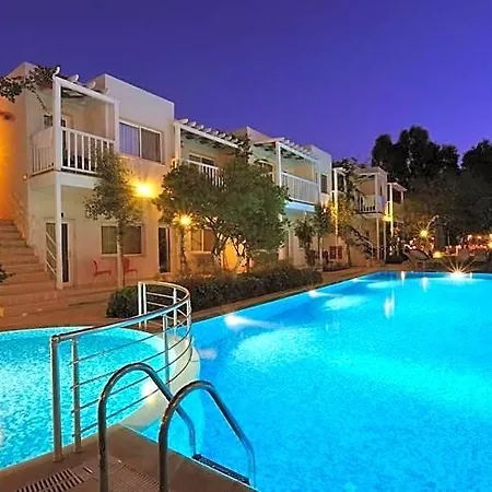 Hotel Gumusluk Hotel 3*