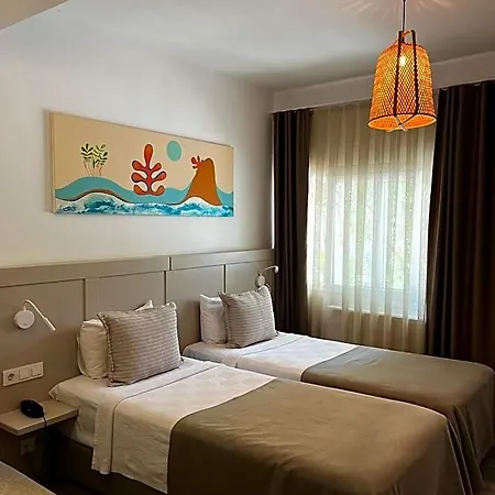 Hotel Gumusluk Hotel 3*