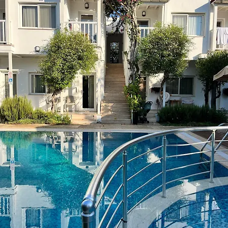 Hotel Gumusluk 3*