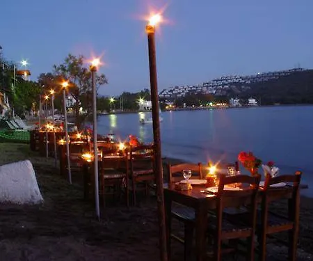 מלון Hotel Gumusluk
